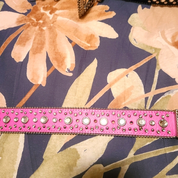 Christine Alexander leather  belt with Swarovski crystals - Picture 3 of 8